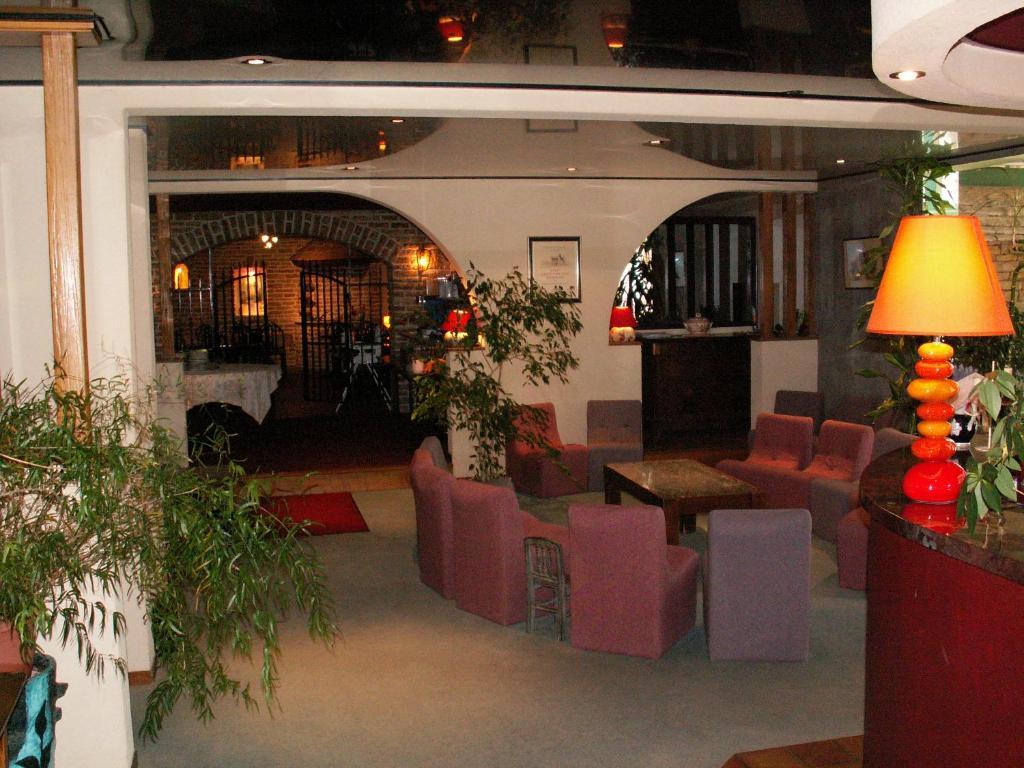 Lud'Hôtel Savigny-lès-Beaune Extérieur photo